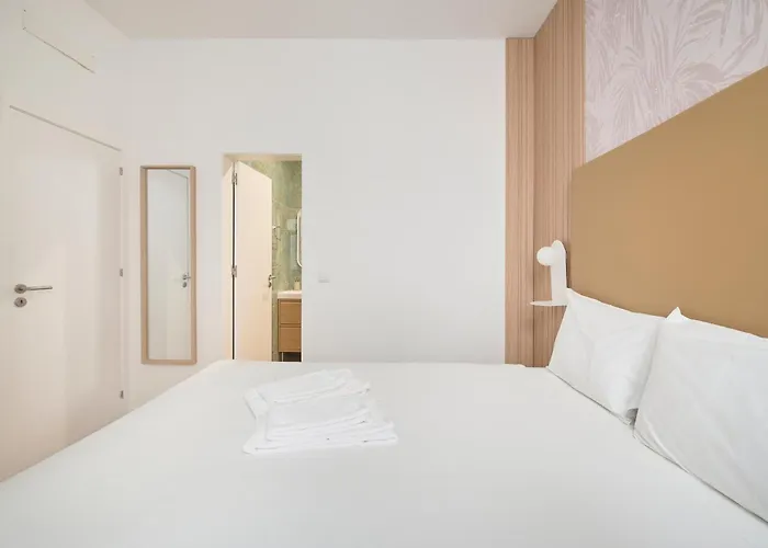 Brand New Anjos Daire *