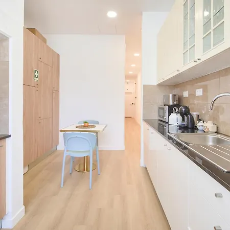 아파트 Brand New Anjos *